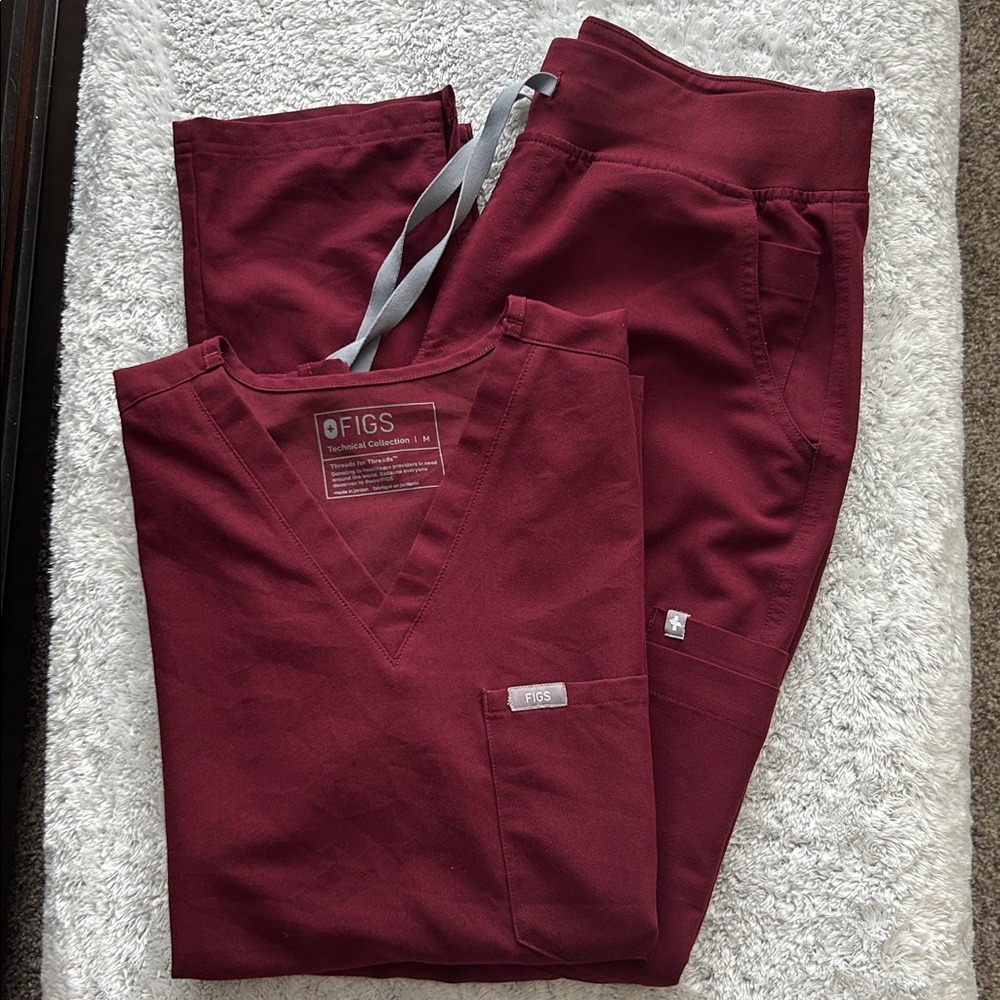 Figs Burgundy Scrub Set